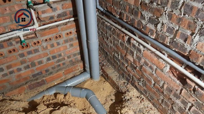 Thi công hệ thống điện nước âm tường